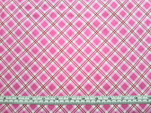 Charger l&#39;image dans la galerie, Pink/White Check Flannel Fabric - 1/2 Meter
